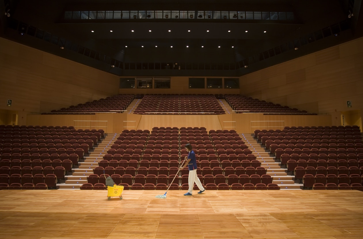 venue cleaning services montreal — professional theatre and event space cleaning